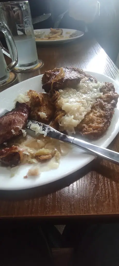 Menu_Motorest Piccolo Jawa 590modrošeda_Černožice_image_3