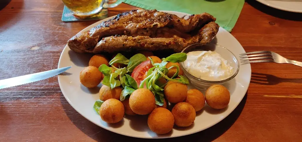 Tom Klunder_Restaurace Střelnice_Broumov_review