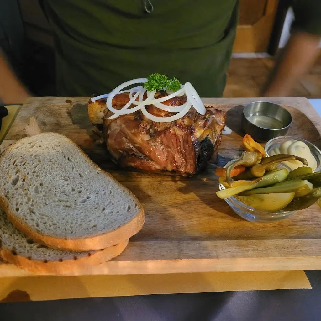 Al-Attar Co_Florián restaurace_Broumov_review