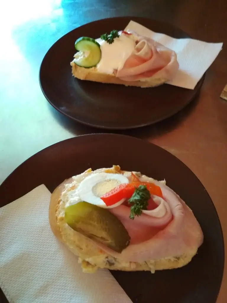 Pavel Staňo_Rychle Občerstveni Petr Bejdák_Broumov_review