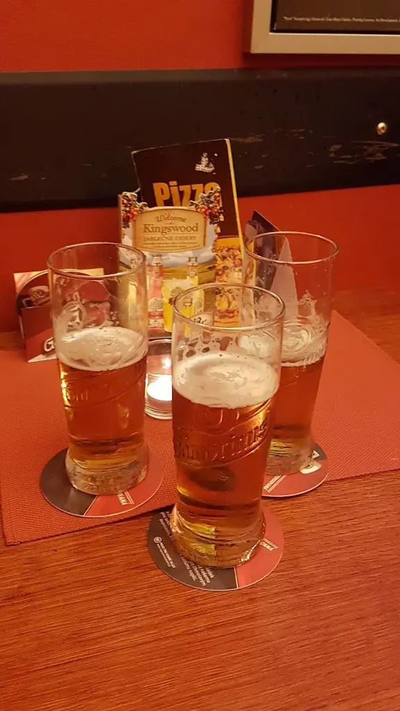 Lukáš Macek_Mirage Bar - tankové pivo RADEGAST 12°_Dobruška_review