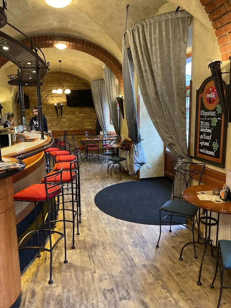 Mirage Bar - tankové pivo RADEGAST 12° restaurant in Dobruška