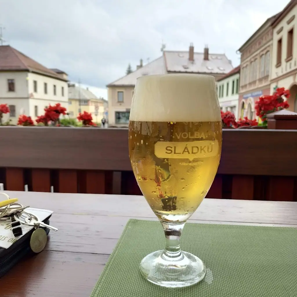 Mirage Bar - tankové pivo RADEGAST 12°_Dobruška_slider_image_2