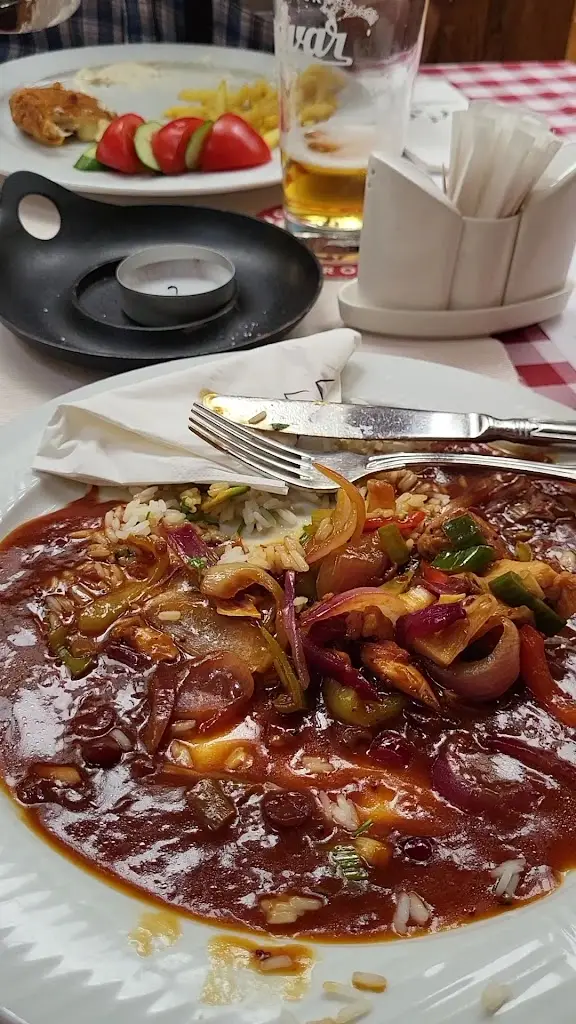 Zámecká restaurace_Chlumec nad Cidlinou_slider_image_2