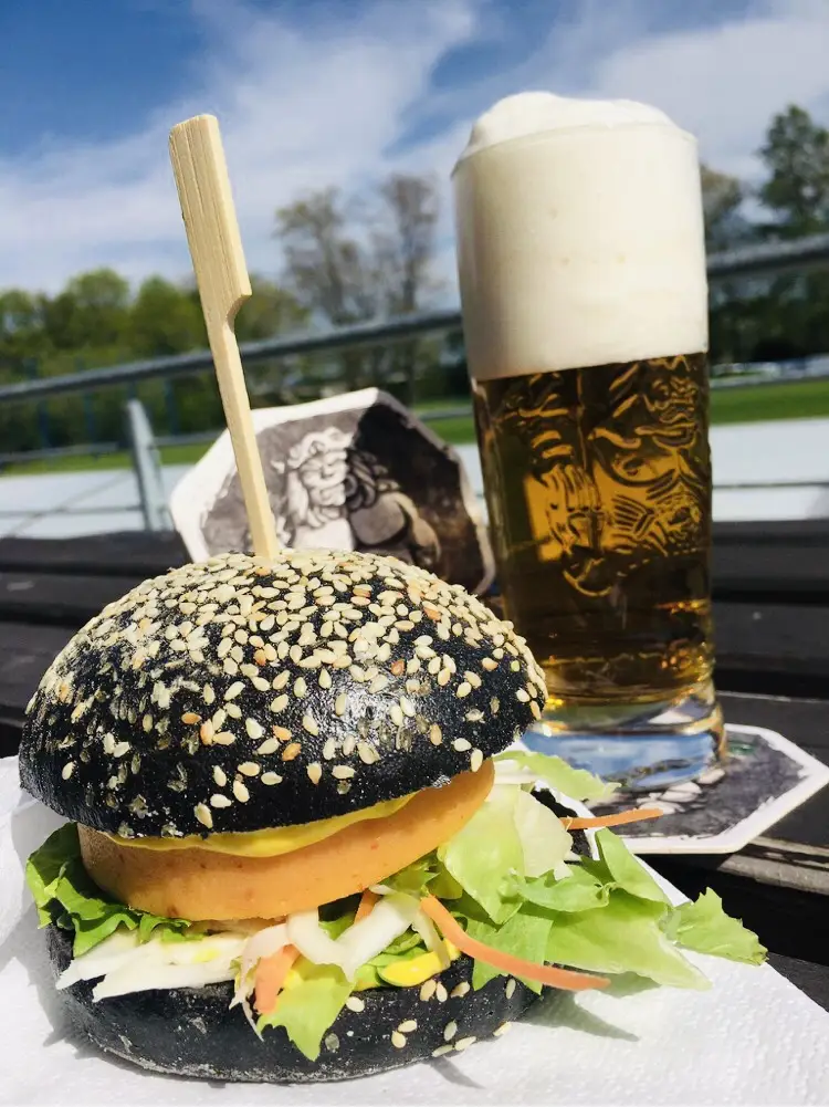 HOSPŮDKA NA HŘIŠTI- GrillPub restaurant in Chlumec nad Cidlinou