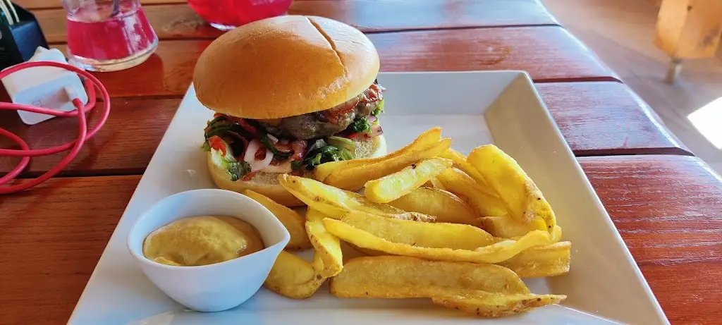 Justin Vanek_Barešův ranč_Chlumec nad Cidlinou_review