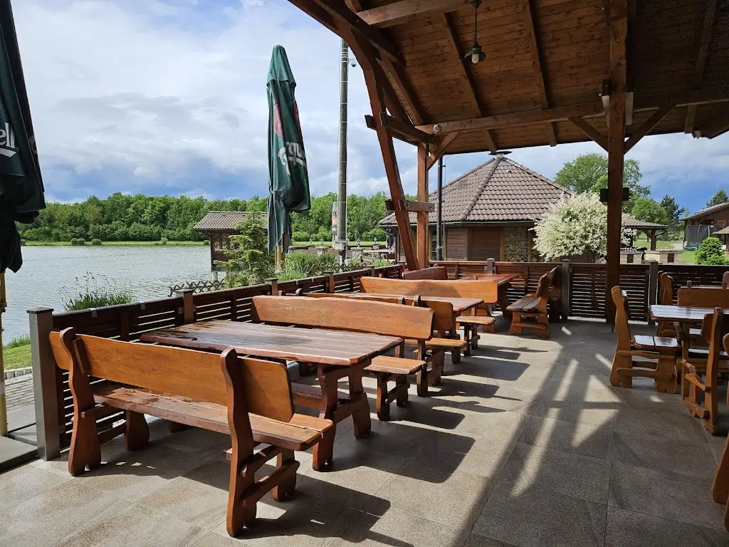 Barešův ranč_Chlumec nad Cidlinou_slider_image_1