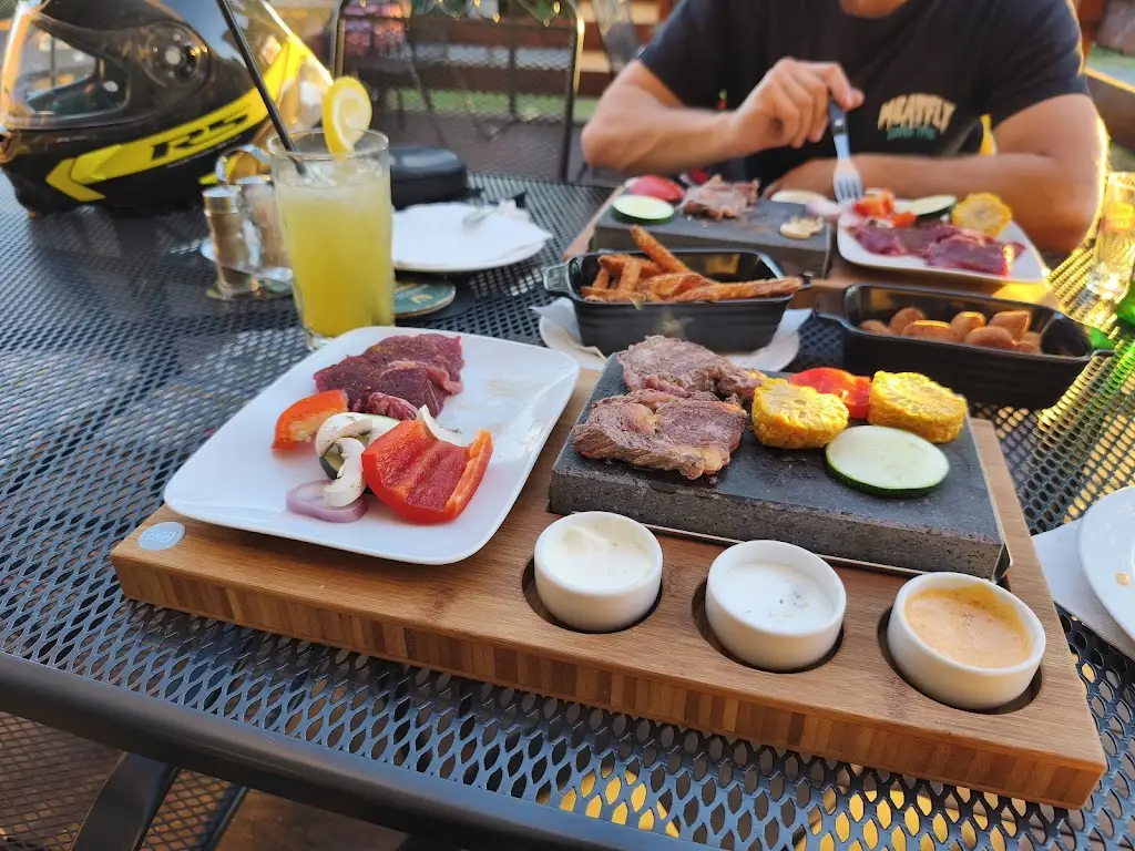 Tereza Bělohoubková_Restaurace Stone_Dvůr Králové nad Labem_review