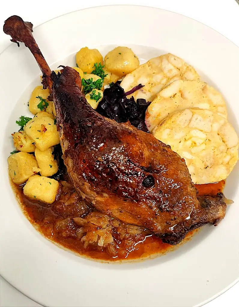 Restaurace Stone_Dvůr Králové nad Labem_slider_image_2