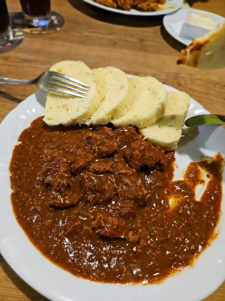 Restaurace U Hlaváčků_Dvůr Králové nad Labem_slider_image_3