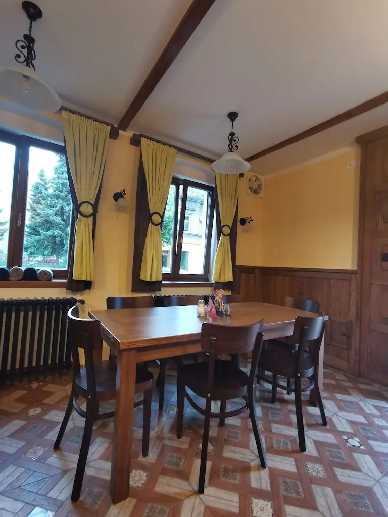 Black Dogs Pub restaurant in Dvůr Králové nad Labem