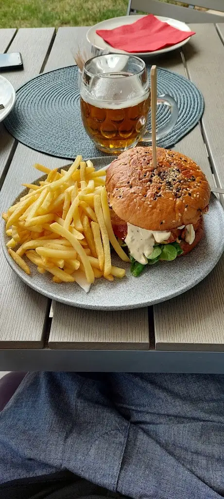 Funfel Fox_Restaurant & Café Zahradní Penzion_Česká Skalice_review