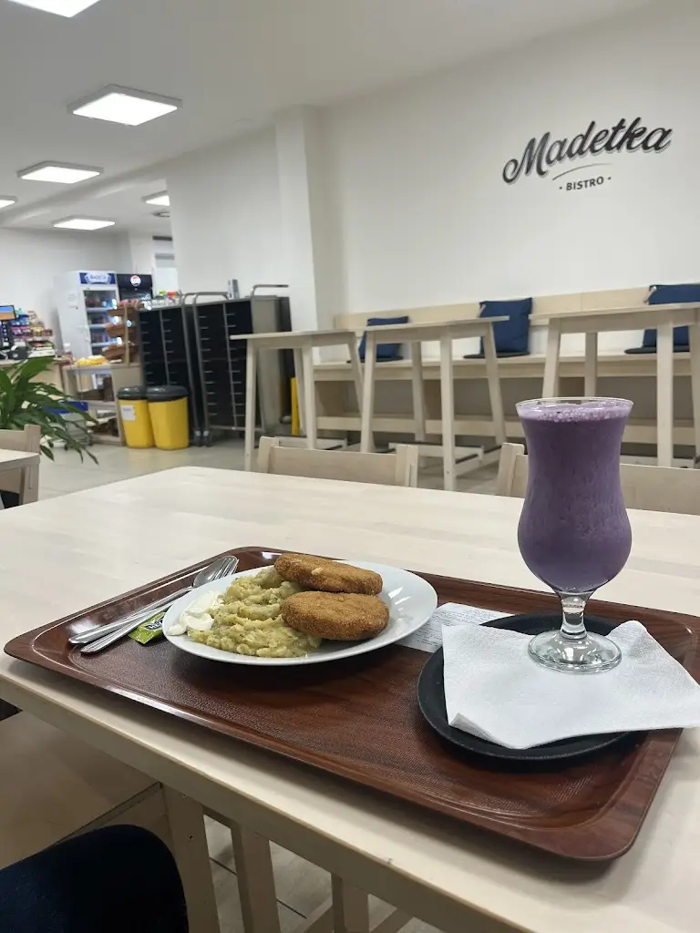 Johan Bernau_Bistro Madetka ČK_Český Krumlov_recensione