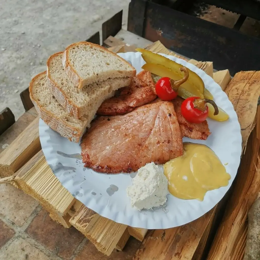 Posezení na mlejně_Česká Skalice_slider_image_3