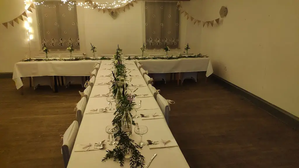 Hospůdka Ruchadlo Zájezd ristorante a Česká Skalice