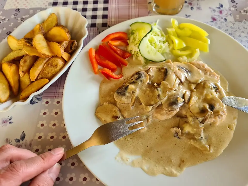 Restaurace A Penzion Barunka_Česká Skalice_slider_image_2