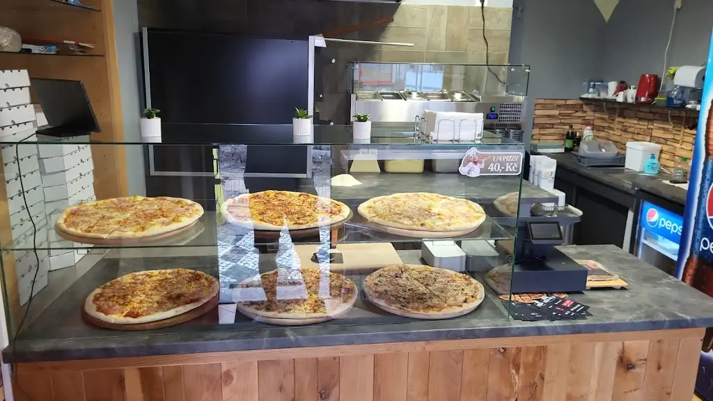 Pizza Simo Česká Skalice ristorante a Česká Skalice