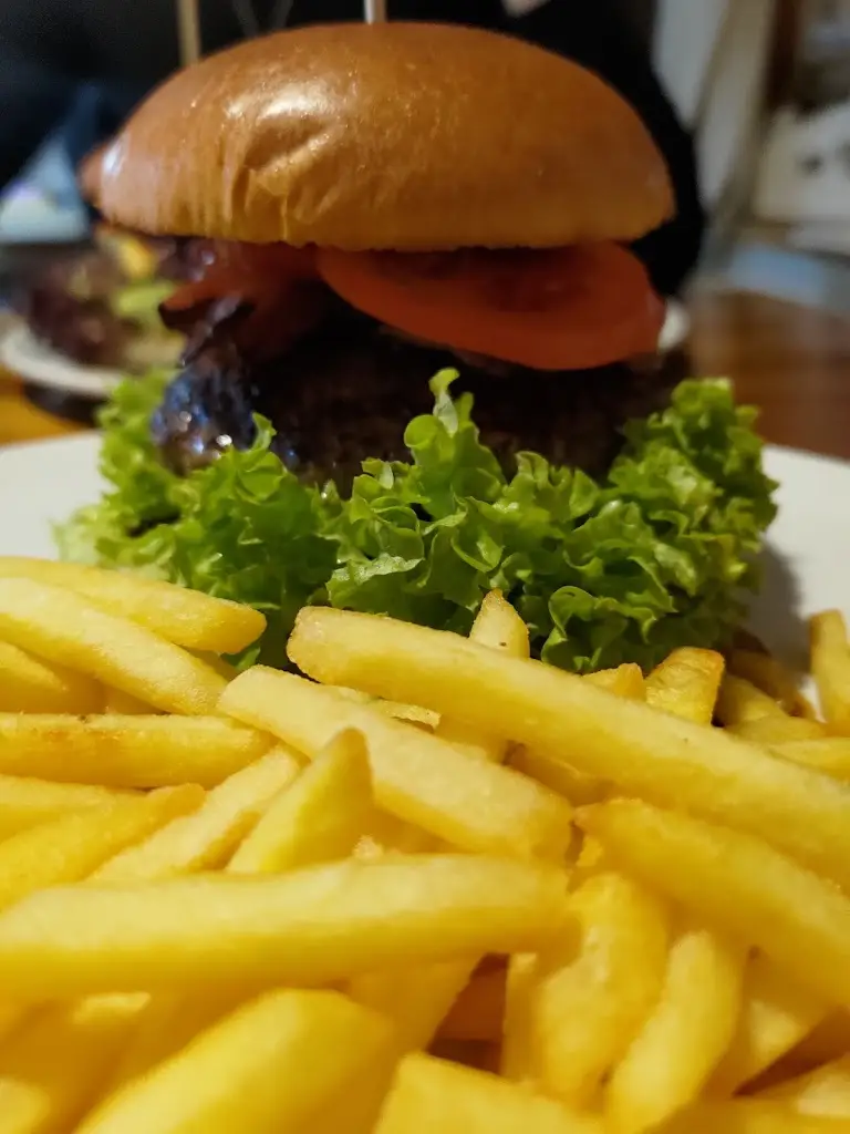 Jakub Klecán_BIGPUB_Frymburk_review