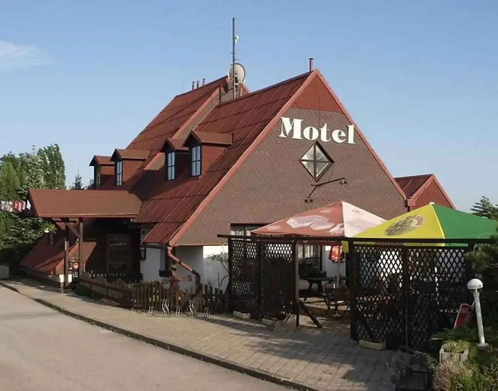 Motel Edison restaurant in Česká Skalice