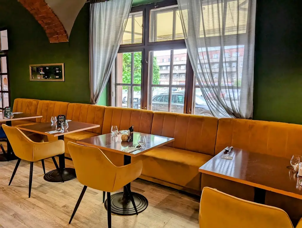 Jiří Kinský_Restaurant & Pizzeria Botanica_Hořice_review