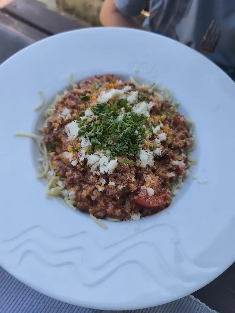 Tereza Větrovcová_Staročeská hospoda_Hořice_review