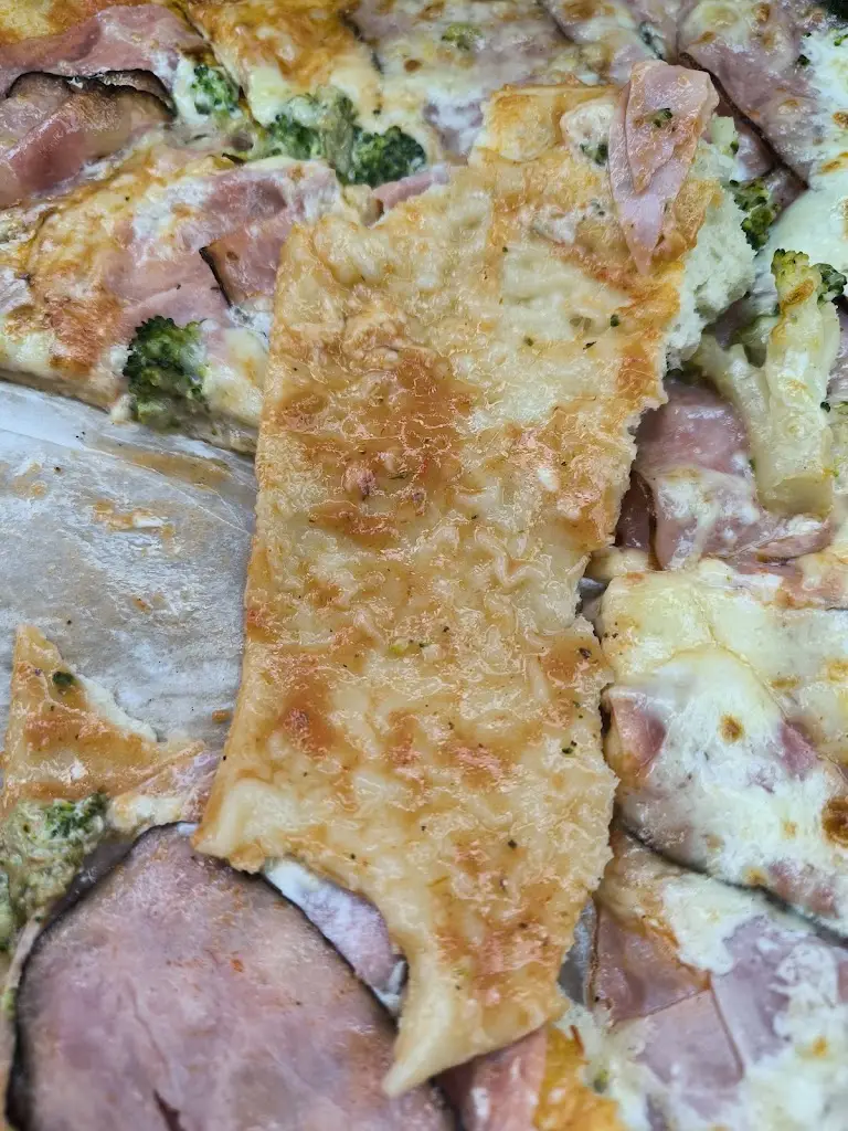 Ondřej M_Pizzeria Charlie_Hořice_recensione