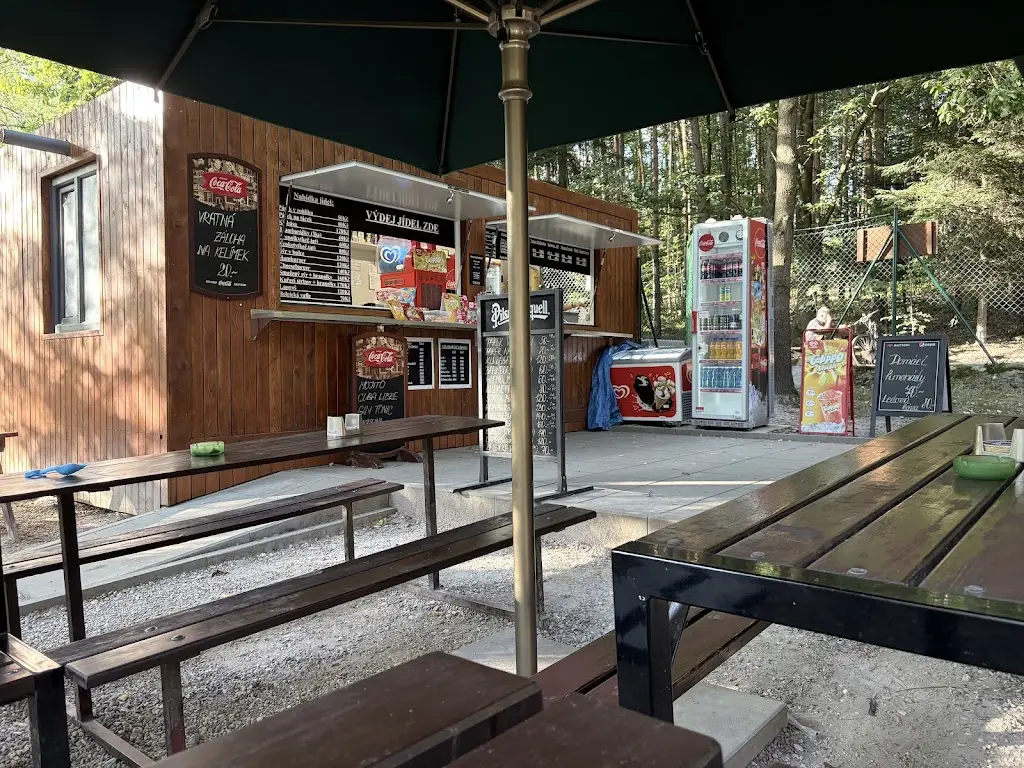 Martin Hutnan_Občerstvení koupaliště Dachova_Hořice_review