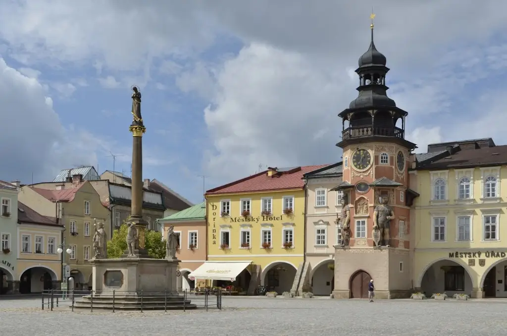 Městský hotel a restaurace Dorinka_Hostinné_slider_image_3