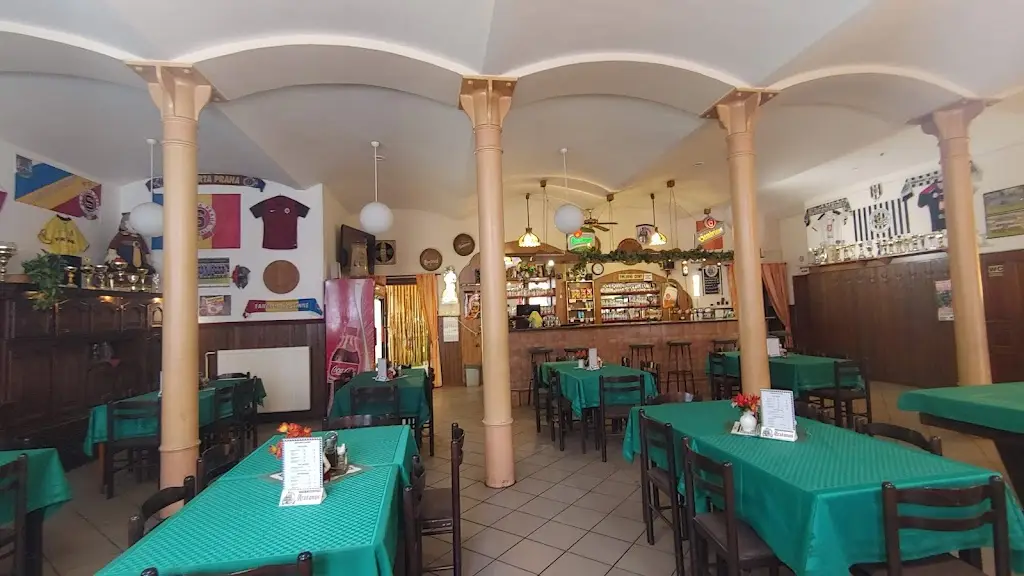 Pubs U Bicana ristorante a Hostinné
