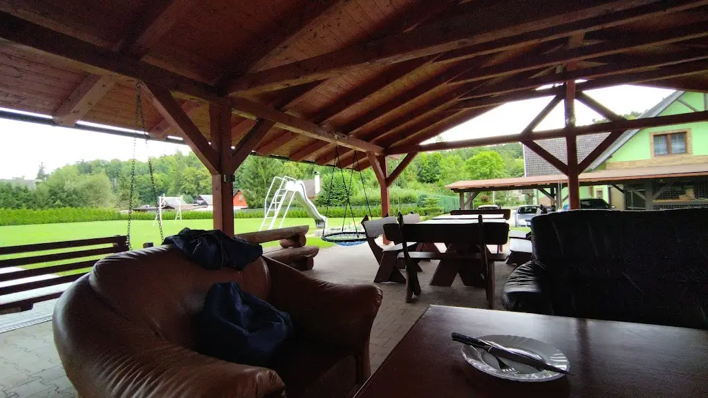 Milan Belda_Penzion K_Hostinné_recensione