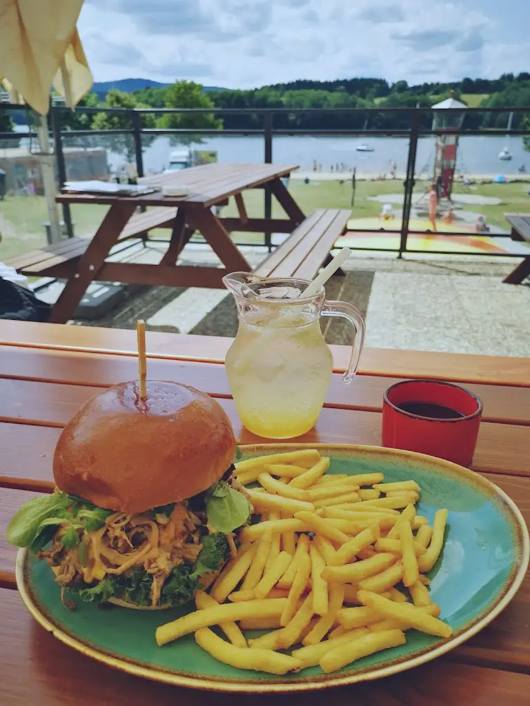 Vlasto Rogoznik_La Pláža Grill Bar_Frymburk_review