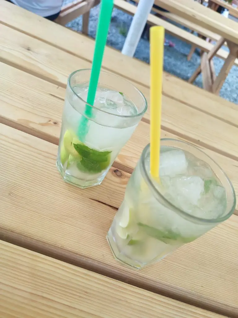 Anna Georgova_Bistro 