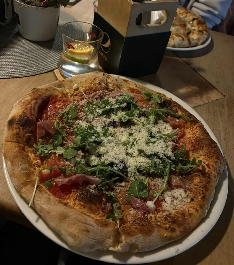 Pizzeria stella_Hronov_slider_image_3