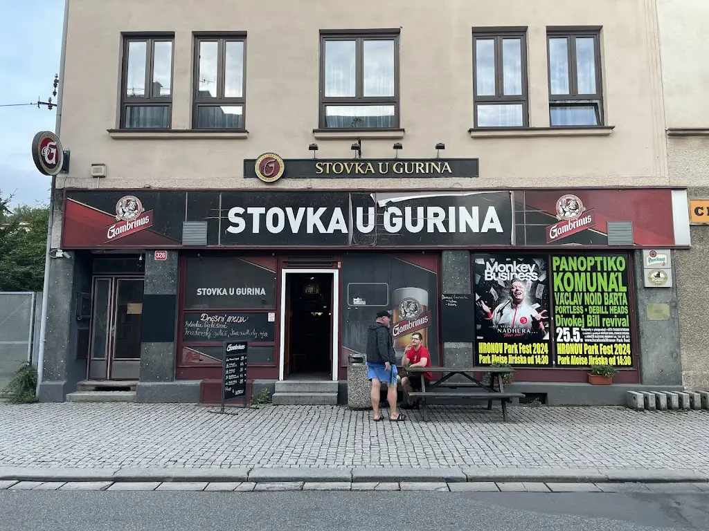Pivnice Stovka restaurant in Hronov