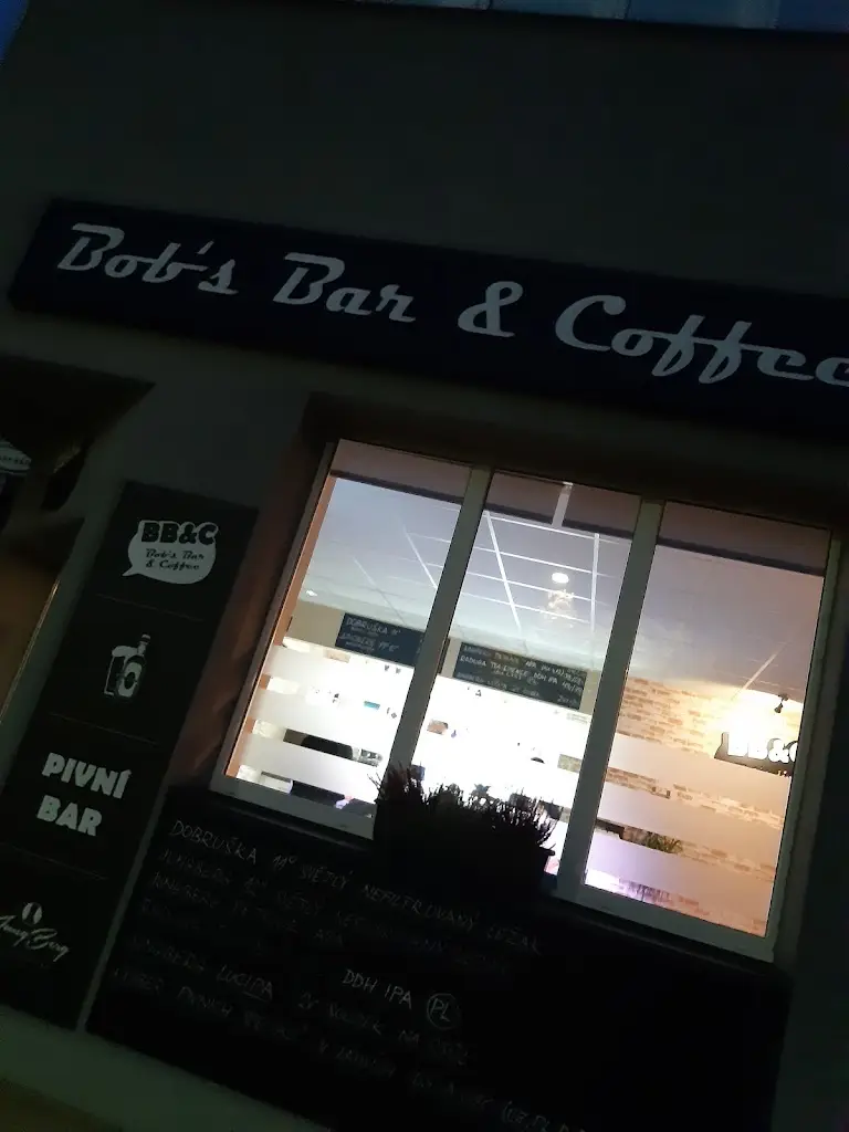 Pavel Hanuš_BB&C - Bob’s Bar & Coffee_Hronov_recensione
