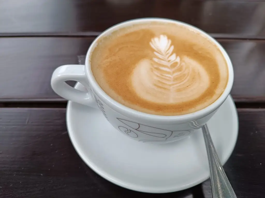 Kamila Kalvodova_Toniova zámecká kavárna_Kostelec nad Orlicí_review