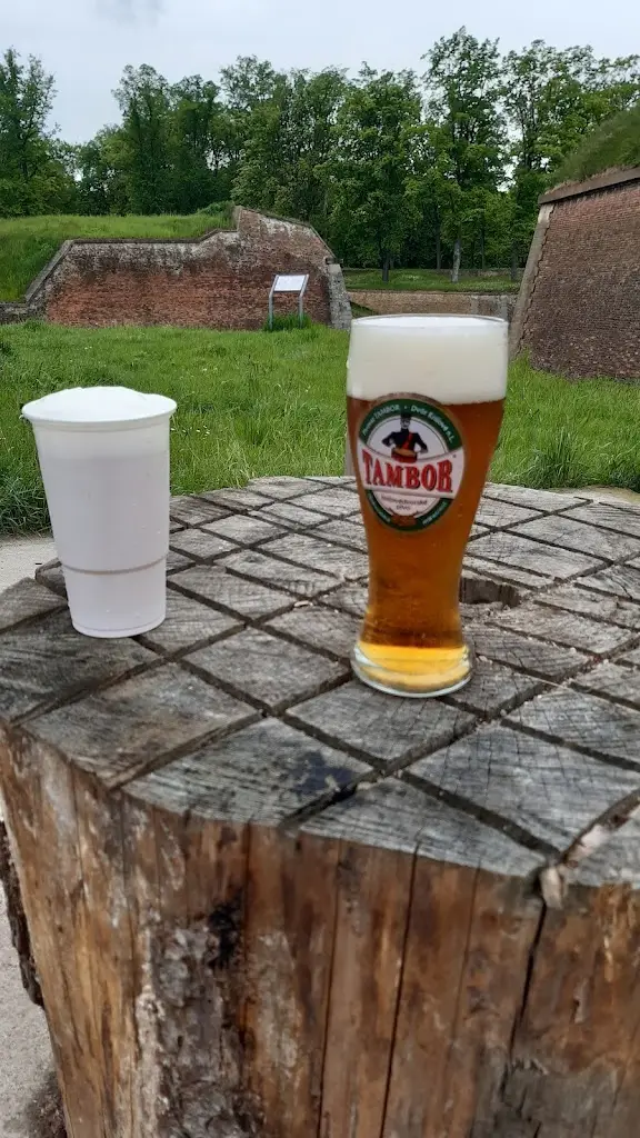 Občerstvení Na špalkách_Jaroměř_slider_image_2