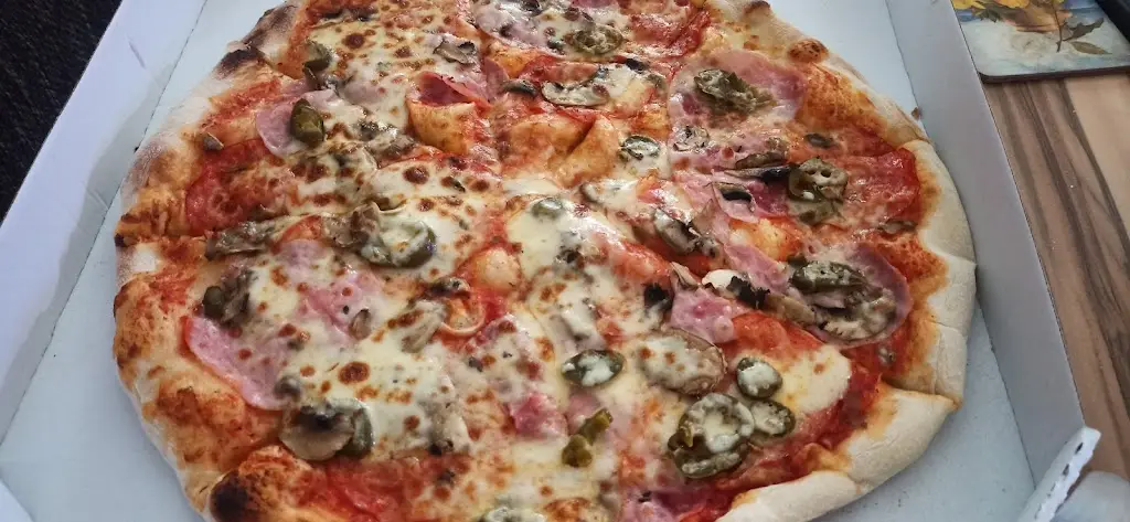 Menu_Pizzeria NELA Jaroměř_Jaroměř_immagine_3