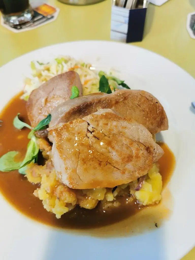 Jiri Mikulka_Ulrich Catering_Kvasiny_review