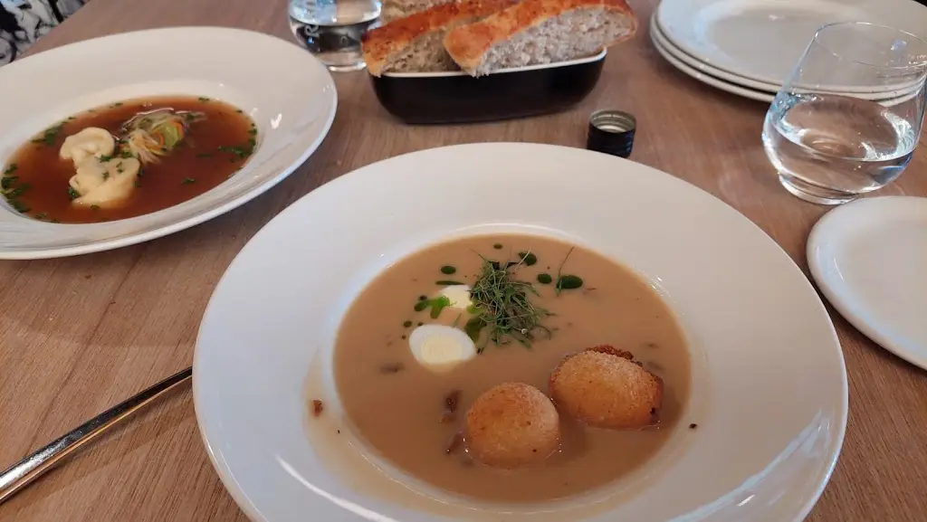 Ori Detinka_ristorante La Favorita_Libáň_review