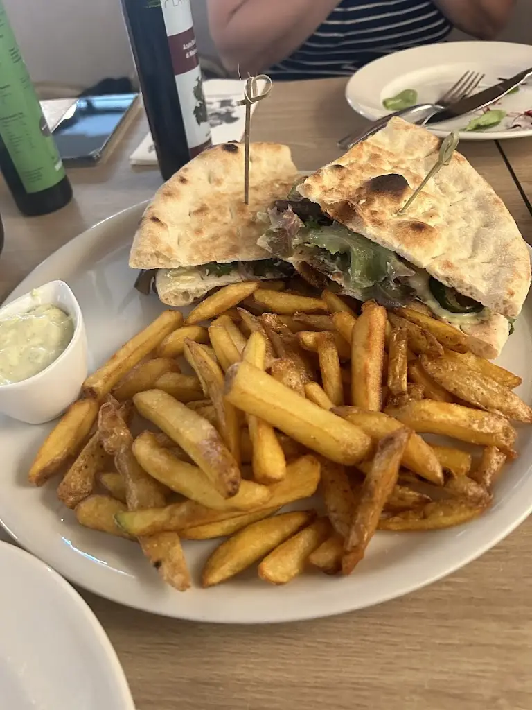 Gili Cassuto_ristorante La Favorita_Libáň_review