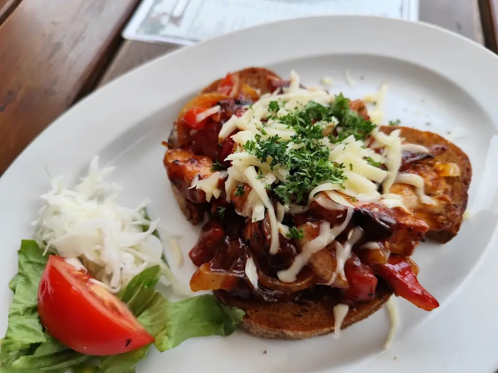 Paulie_Restaurace Na Mostě_Lázně Bělohrad_recensione