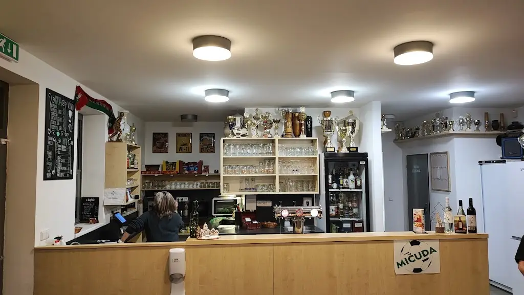 Yevgen Petrenko_hospůdka Mičuda_Lázně Bělohrad_review