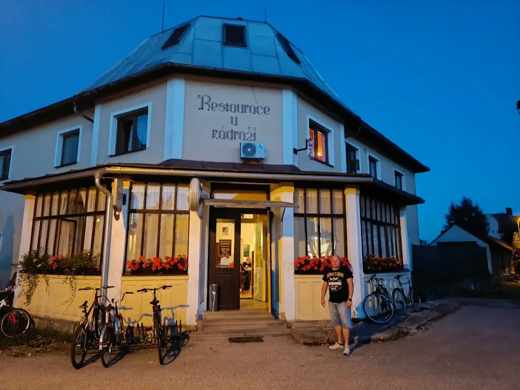 Jan Pejpal_Restaurace U Nádraží_Lázně Bělohrad_review