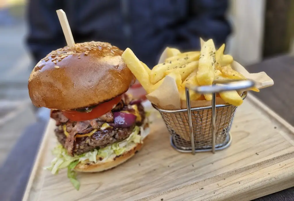 Pizzerie a kavárna Dášeňka_Malé Svatoňovice_slider_image_3