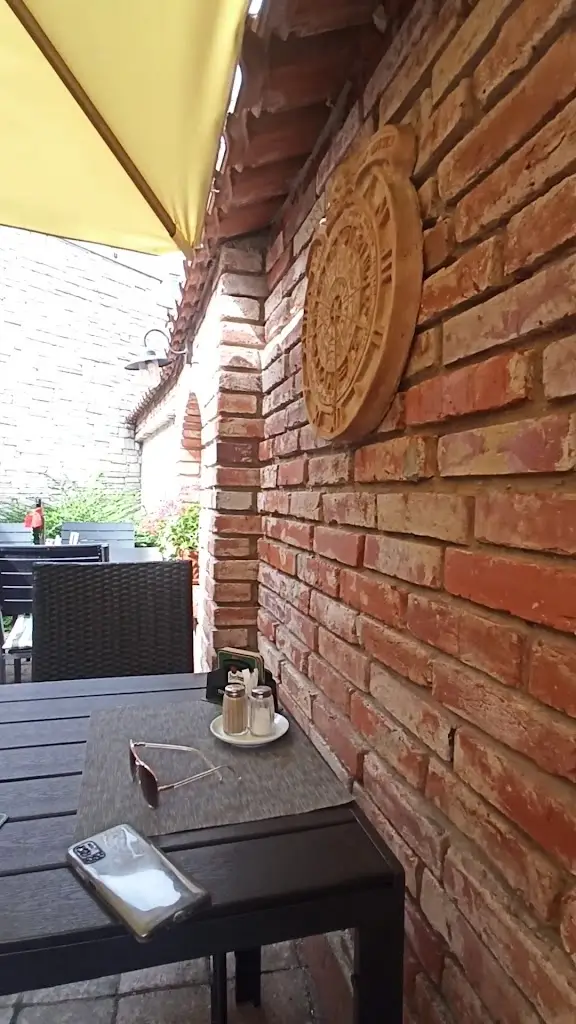 Restaurace Mikulovská vinárna_Jičín_slider_image_2