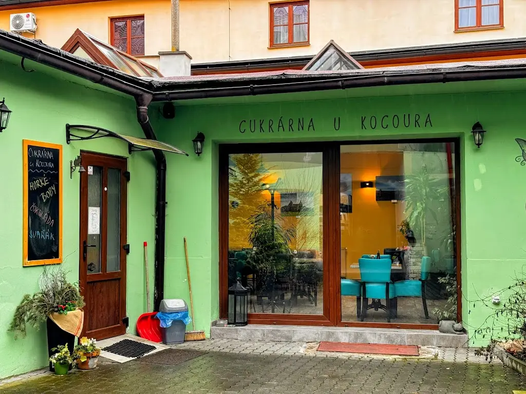 Dhoby The Golden_Kavárna U Kocoura_Jičín_review