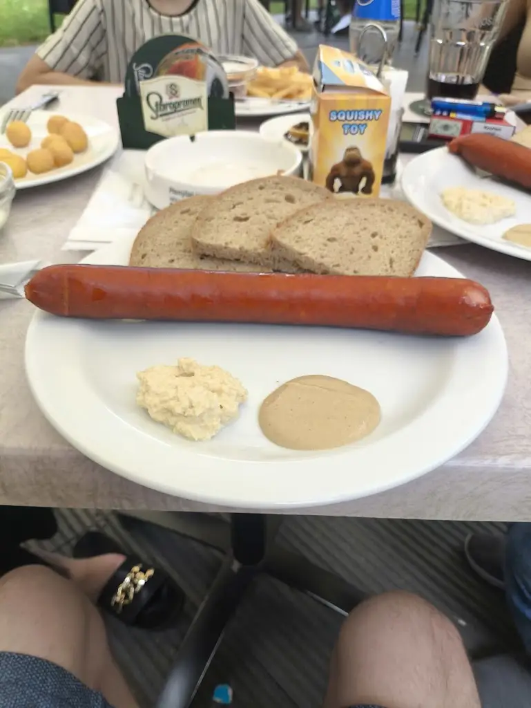 Petr Pimpl_Pubs Řáholec_Jičín_review