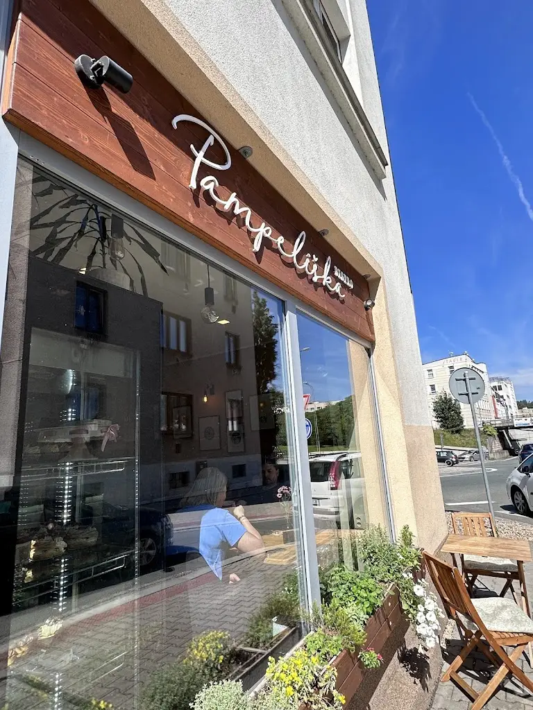 Pampeliška BISTRO & COFFEE restaurant in Náchod