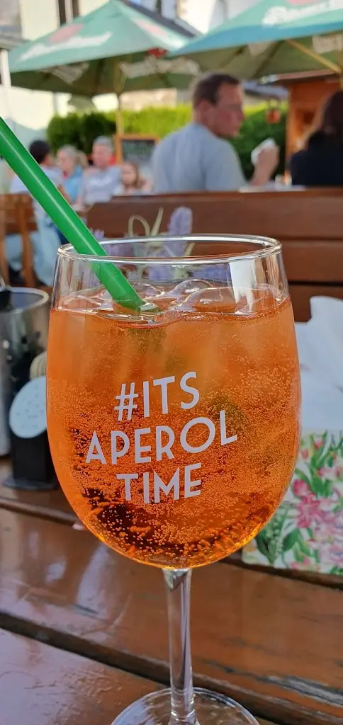 Stefan Zett_Pension U Kostela_Frymburk_review